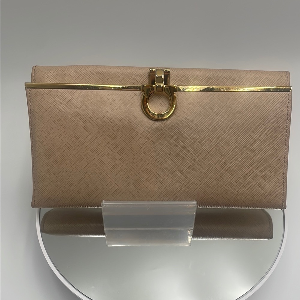 EUC Salvatore Ferragamo Tan Gold wallet  with Structured Design